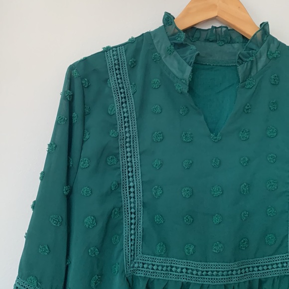 Green romantic blouse - Picture 2 of 6